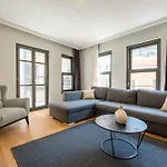 דירה 3-bedroom Family In Managed - Elevator & Parking Near Taksim Square איסטמבול