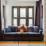 דירה 3-bedroom Family In Managed - Elevator & Parking Near Taksim Square 4*