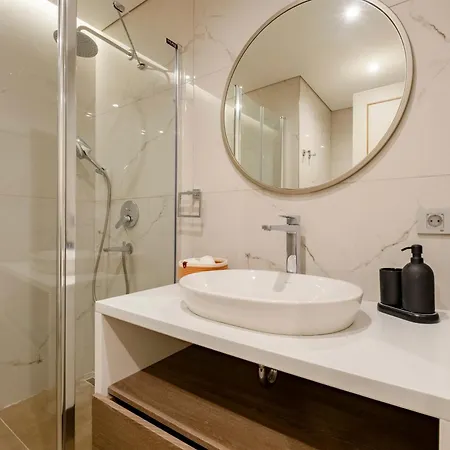 3-bedroom Family In Managed - Elevator & Parking Near Taksim Square 4*